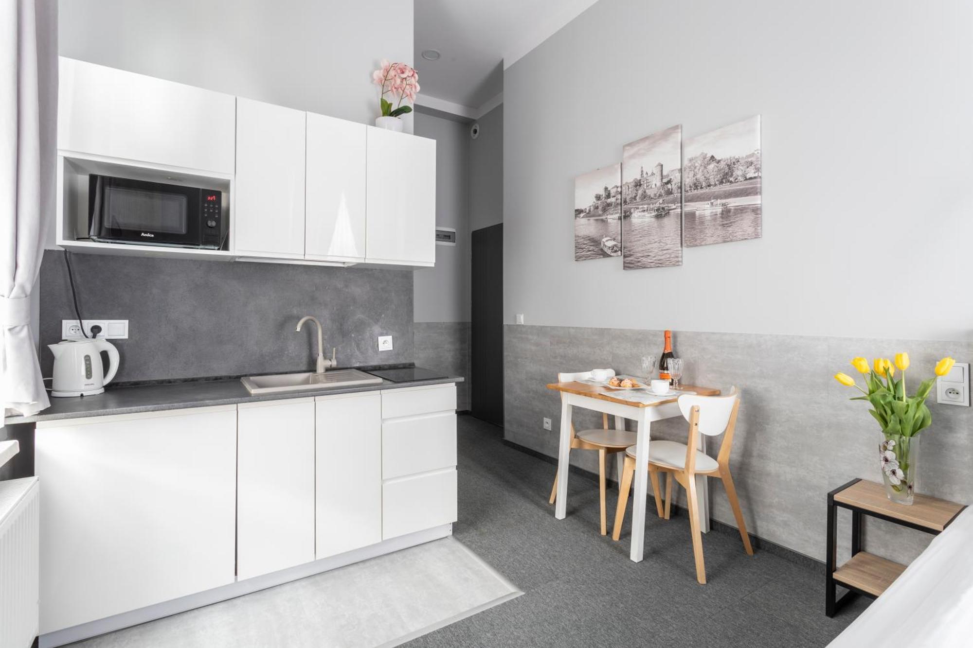 Primero Elegant Apartments Krakow Old Town Ngoại thất bức ảnh