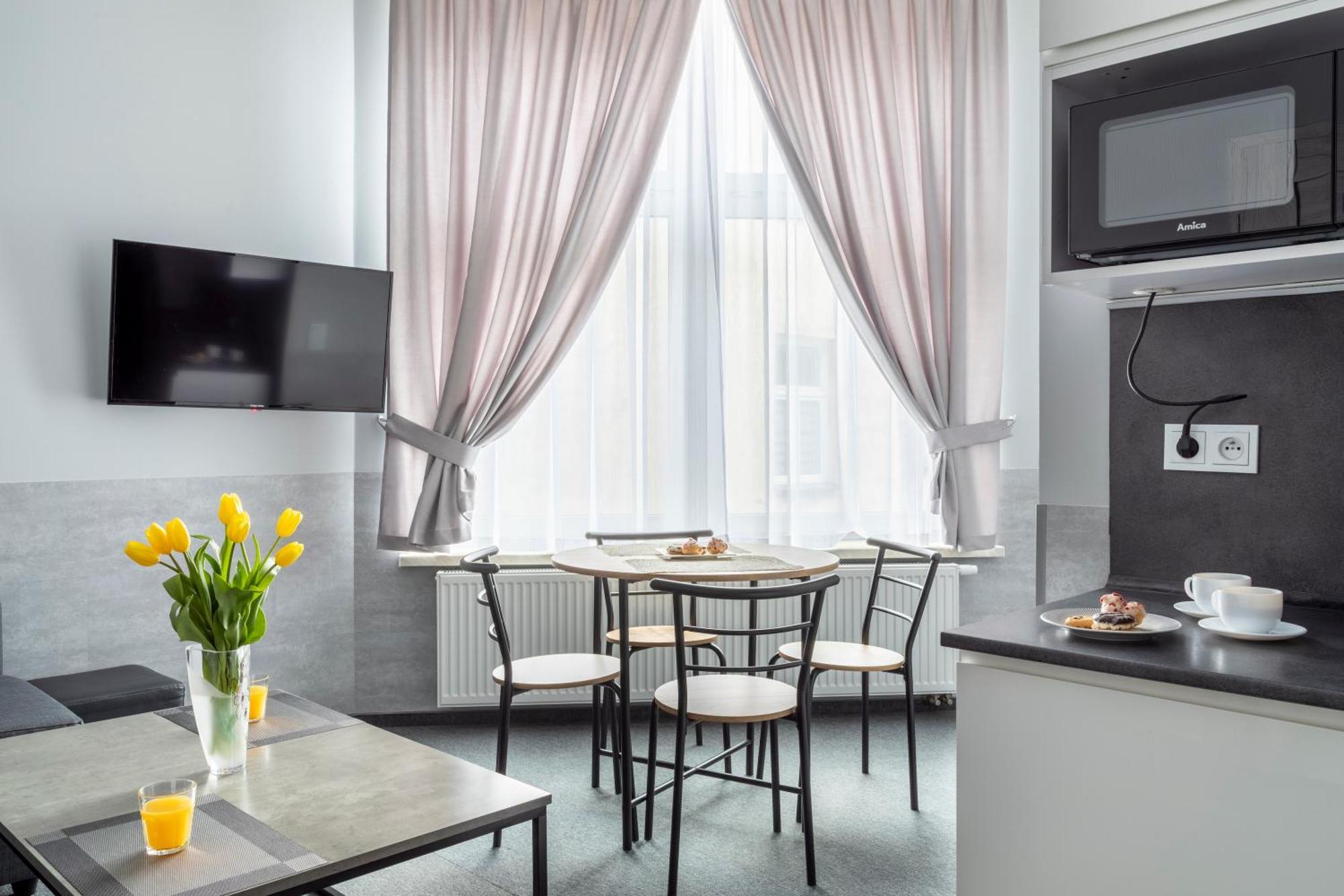 Primero Elegant Apartments Krakow Old Town Ngoại thất bức ảnh